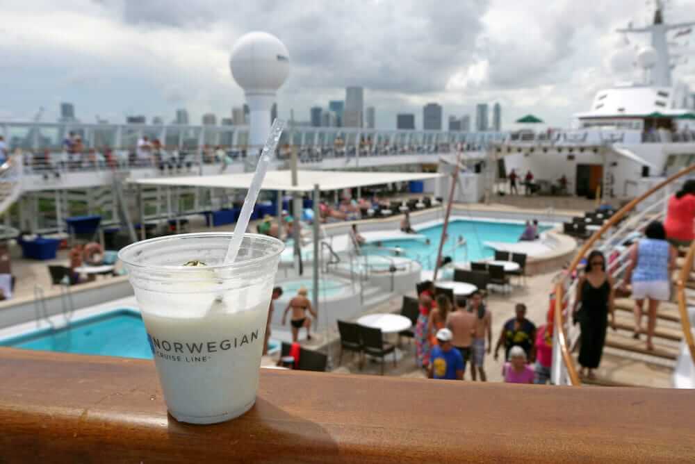 How Is Norwegian Cruise Line's Stock Performance Compared to Other